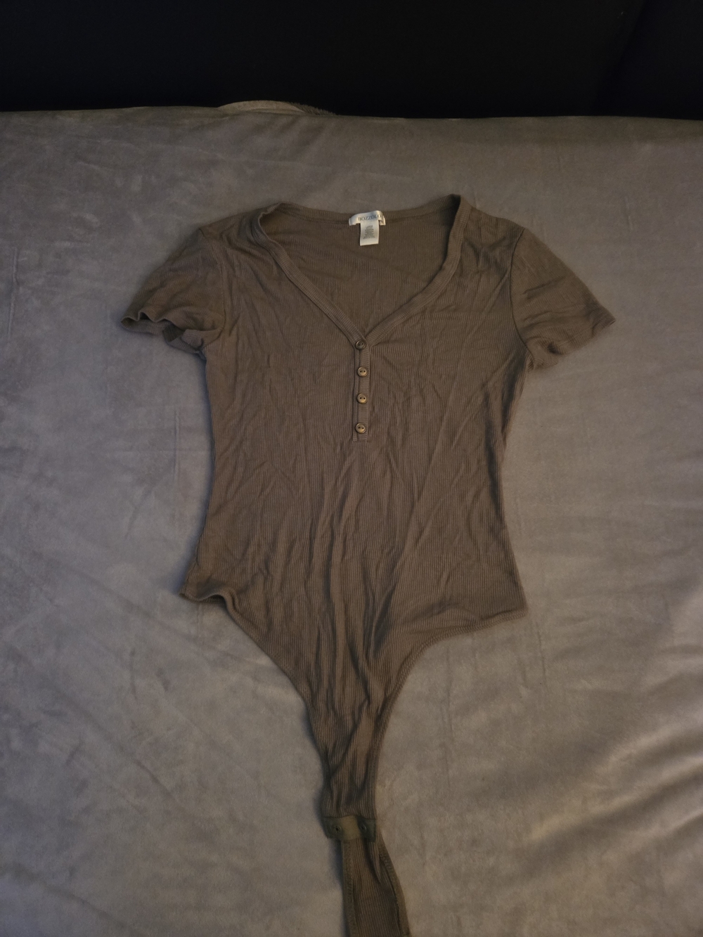 Bozzolo Olive-Brown Short Sleeve V-Neck Button Ribbed Bodysuit